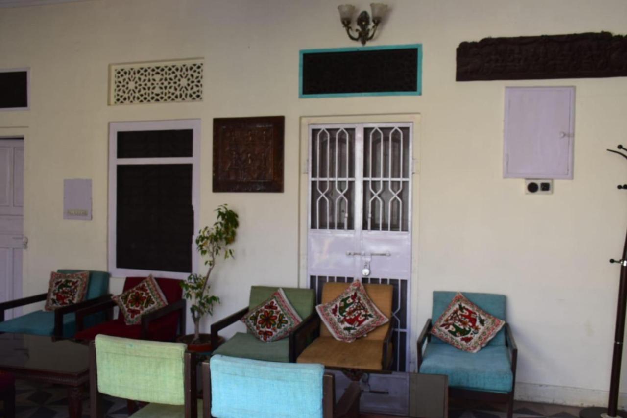 Chopal Hostel ชัยปุระ ภายนอก รูปภาพ